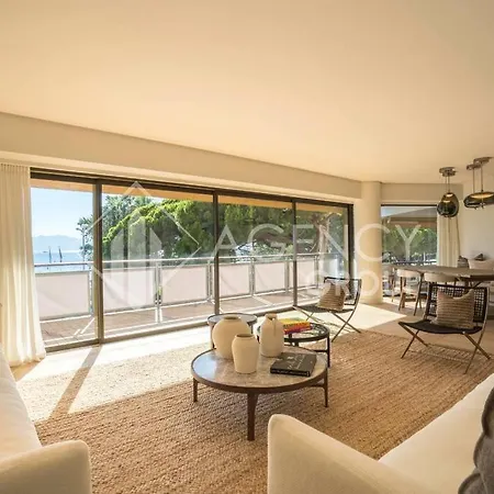 Superbe Appartement, Croisette